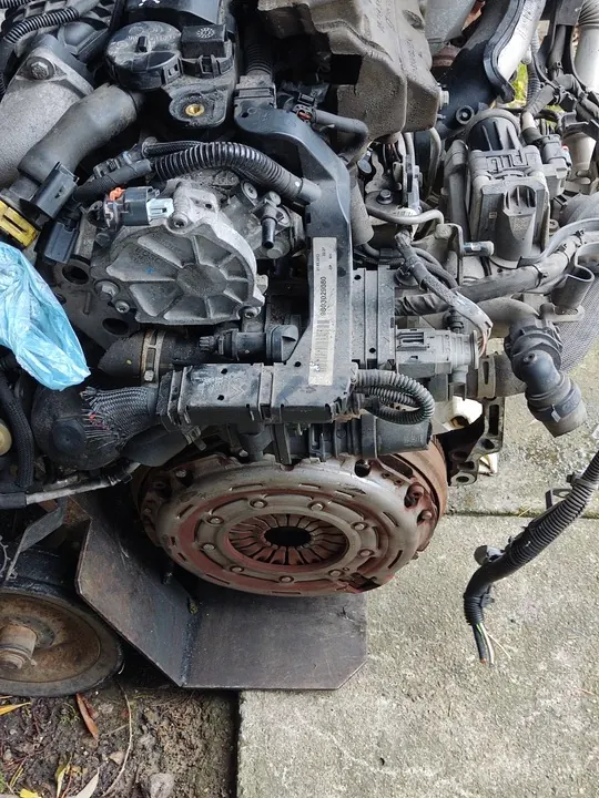 1.6 E-Hdi Moottori Peugeot 2008 3008 308 T7 I image 4