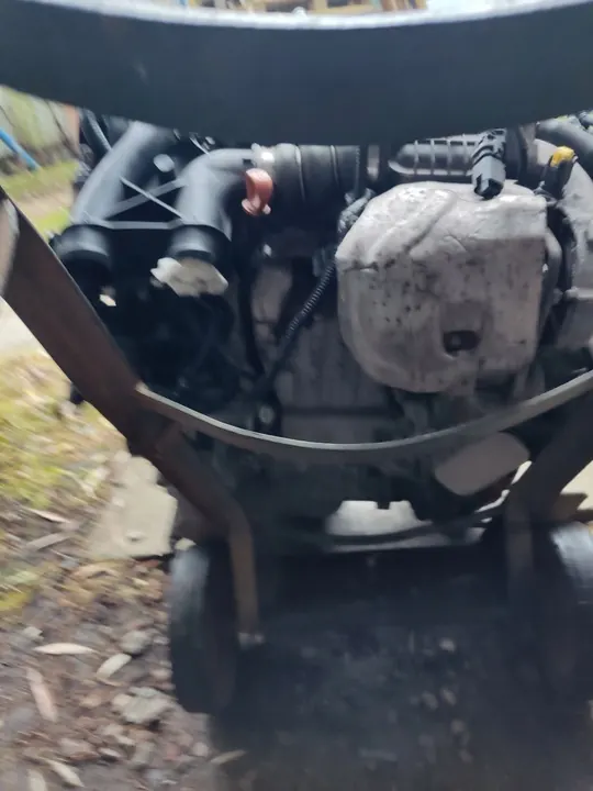 1.6 E-Hdi Moottori Peugeot 2008 3008 308 T7 I image 5