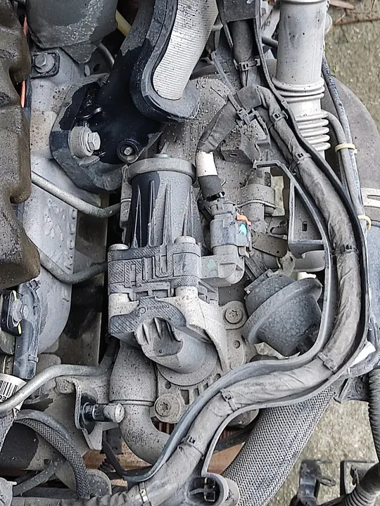 1.6 E-Hdi Moottori Peugeot 2008 3008 308 T7 I image 8