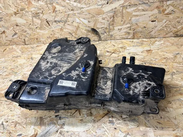 VW TIGUAN II 5NA RÉSERVOIR ADBLUE 5QF131877M image 1