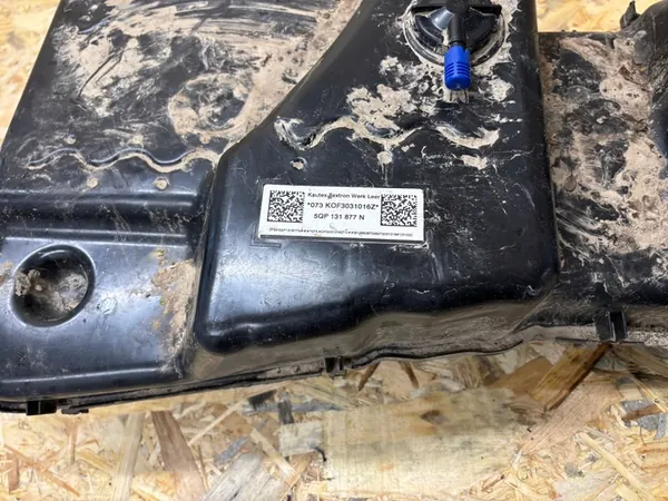 VW TIGUAN II 5NA RÉSERVOIR ADBLUE 5QF131877M image 2