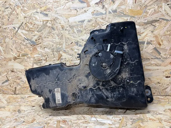 VW TIGUAN II 5NA RÉSERVOIR ADBLUE 5QF131877M image 3