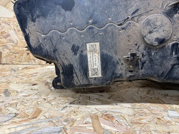 VW TIGUAN II 5NA RÉSERVOIR ADBLUE 5QF131877M image 4