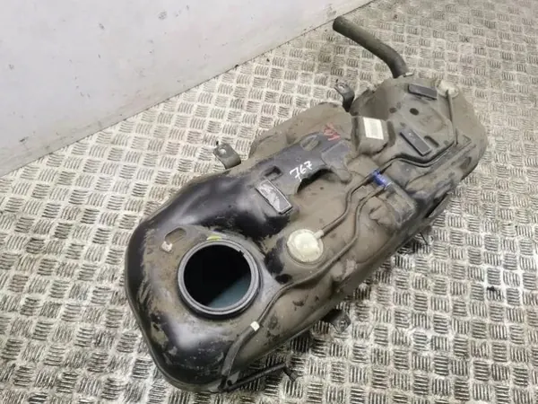 Tanque Suzuki Vitara OEM 8910161MX - Usado image 4