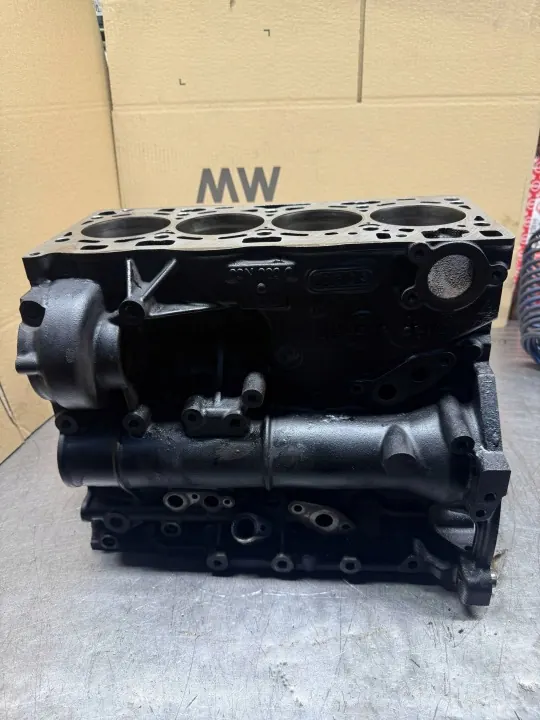Motorblok XLV2470 voor 2.0 TDI DGC VW Golf VII image 8