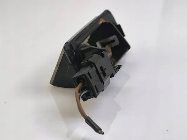 BMW OEM 18288141 Kennzeichenleuchte - Gebraucht image 4
