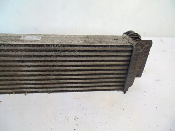Intercooler-jäähdytin OEM 7805629 BMW 5 Touring F11:lle image 3