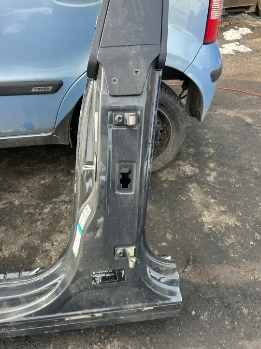 VW Arteon 17-20 Garniture Pilier Gauche OEM image 3