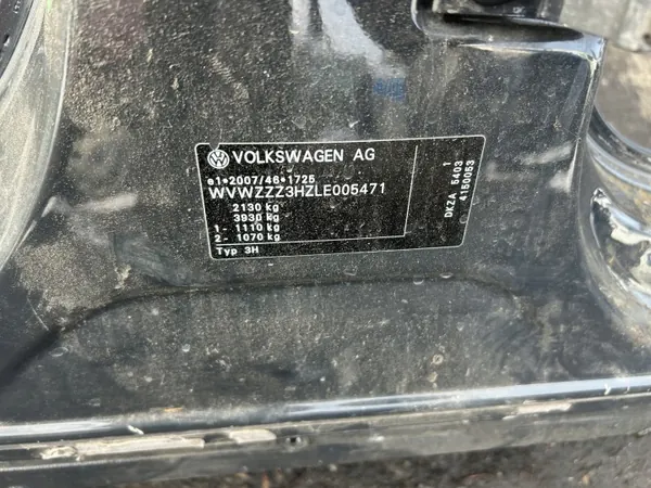 VW Arteon 17-20 Garniture Pilier Gauche OEM image 4