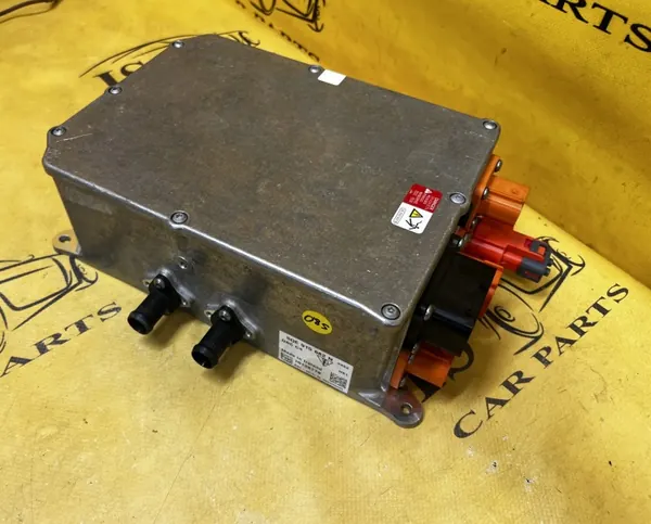 Module de charge batterie Porsche 5QE915682N image 2