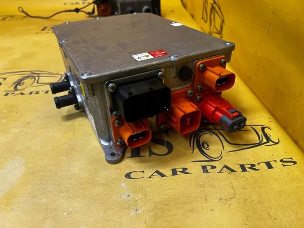 Module de charge batterie Porsche 5QE915682N image 3