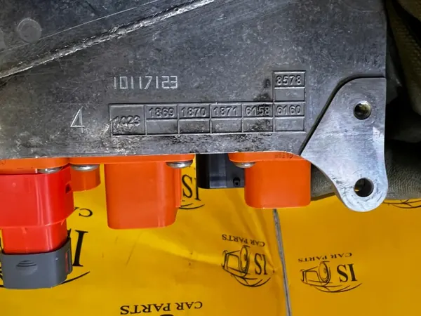 Module de charge batterie Porsche 5QE915682N image 7