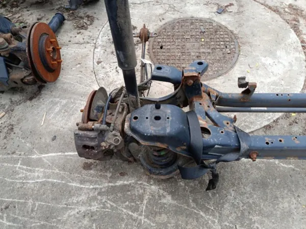 Volvo V40 II Hinterachsschwinge OEM Wrakowisko-16176- image 10