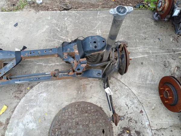 Volvo V40 II Hinterachsschwinge OEM Wrakowisko-16176- image 4