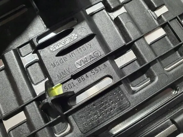 Volkswagen Tiguan II Chrompedalabdeckungen DSG image 4