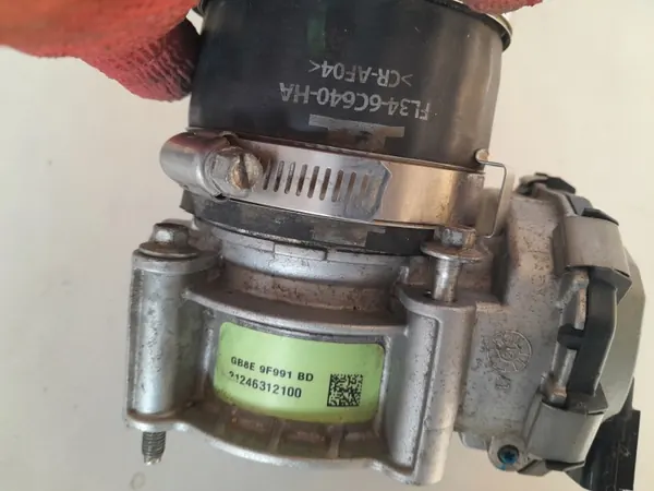 Corps de papillon Ford OEM GB8E-9F991-BD F150 image 5