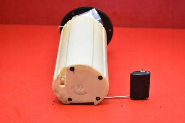 Bomba de combustível KIA Sorento 2005 31150-3E400 image 2