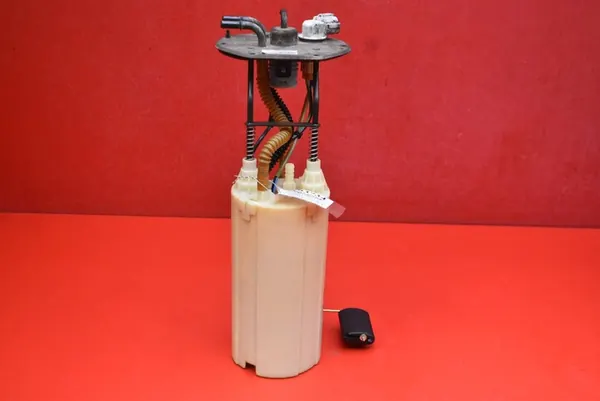 Bomba de combustível KIA Sorento 2005 31150-3E400 image 3