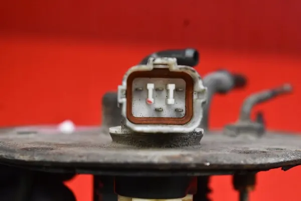 Bomba de combustível KIA Sorento 2005 31150-3E400 image 8