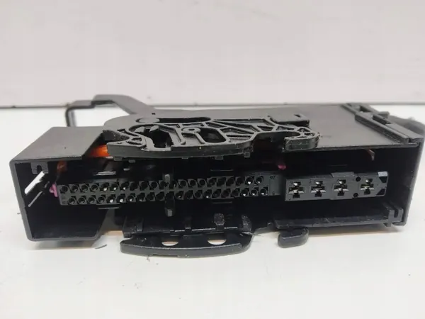 Connecteur Pompe ABS OEM A0014462589 pour VW Crafter image 3