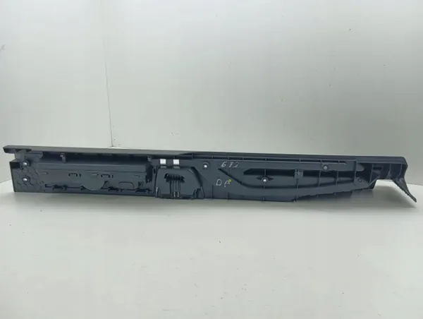 Support de rouleau de coffre OEM 3G858832 pour VW Passat B8 image 6