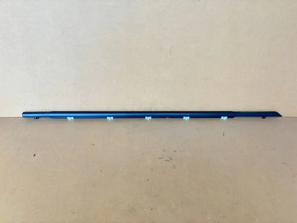 OEM LISTWA ZGARNIAJĄCA PRAWY PRZÓD MAZDA CX-60 image 2