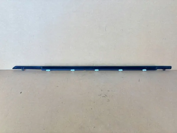 OEM LISTWA ZGARNIAJĄCA PRAWY PRZÓD MAZDA CX-60 image 3
