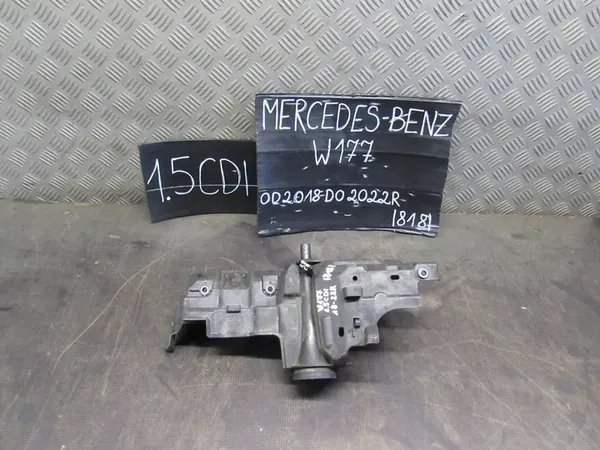 Varilla de aceite Mercedes A-Class W177 1.5D 18- image 1