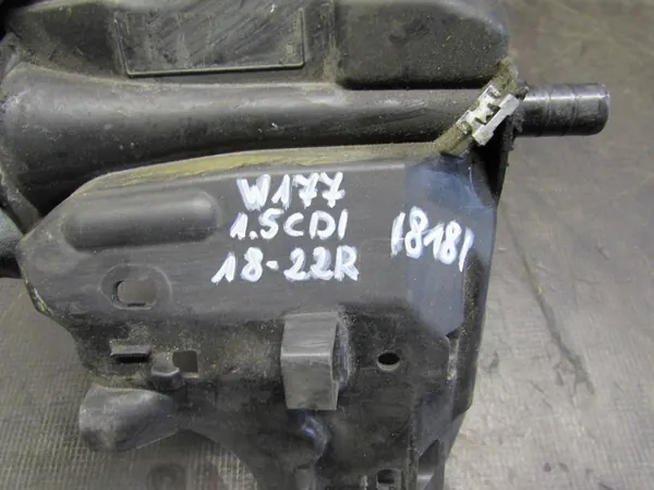 Varilla de aceite Mercedes A-Class W177 1.5D 18- image 3