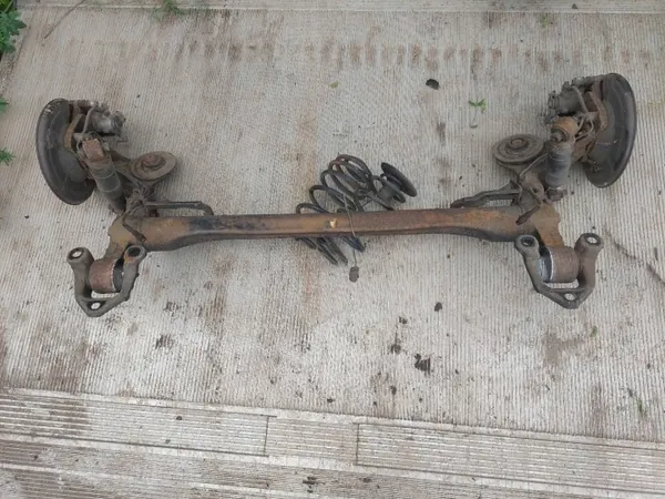 OEM Hinterachsträger mit ABS-Scheiben & Federn image 2