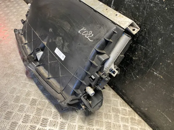 Tesla MODEL 3 2020 Kylare Fläkt Kondensor Set OEM image 3