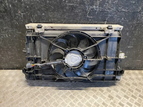 Tesla MODEL 3 2020 Kylare Fläkt Kondensor Set OEM image 4