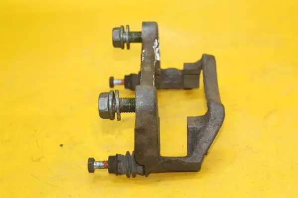 OEM 32327732-3 Support de Serrage Avant Gauche/Droite Audi A4 B6 image 5