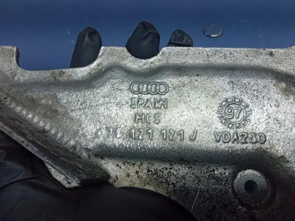 Termostathus OEM 071121121J för Audi A6 C5 2.8 V6 image 5