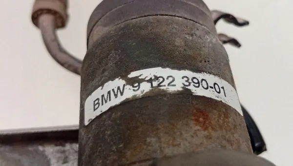 Webasto polttoainepumppu BMW 5 E60 E61 9122390 image 4