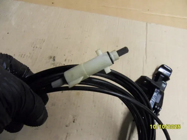 OEM polttoaineläppäkaapeli Toyota Prius I - Käytetty image 8