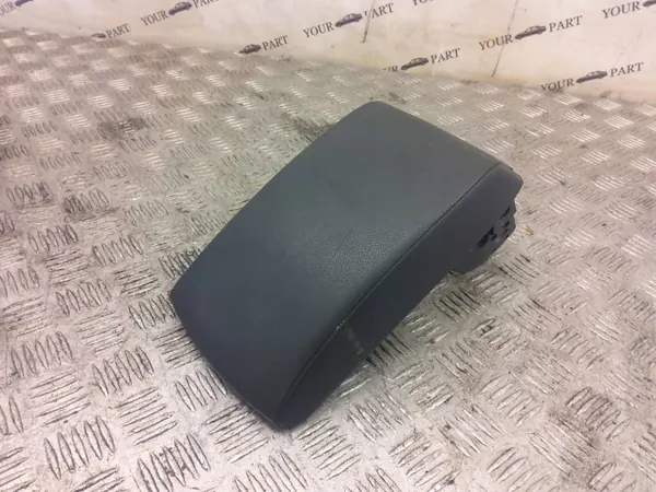 Konsolin käsinoja SEAT Leon OEM SKE53977 - Käytetty image 2