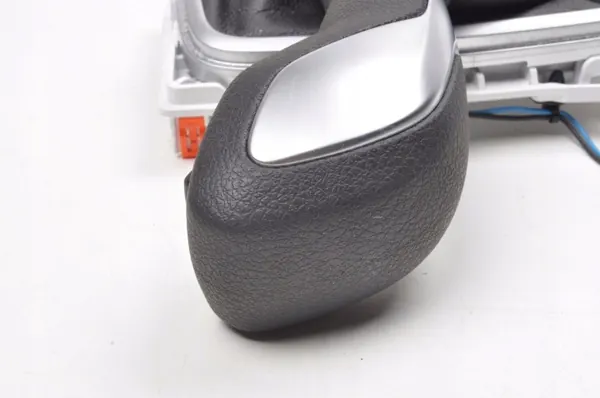 Pomo de cambio Ford Puma MK2 OEM 396269 - Usado image 5