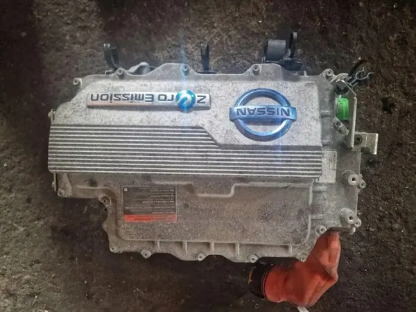 Onduleur Nissan OEM 25H1H37047 Usagé 0.0L Électrique image 2