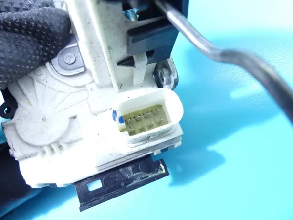 Vänster Framslå A2047200735 Mercedes W204 image 6