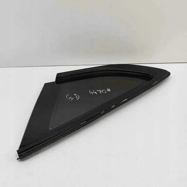 Ventana trasera derecha Audi OE usado OEM 43R00098 image 4