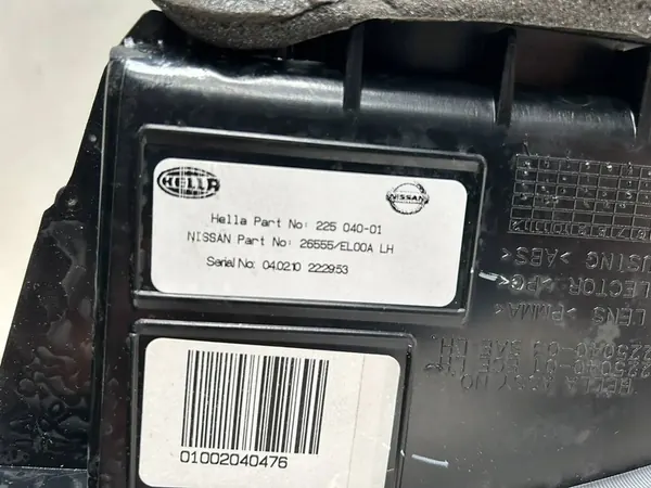 Lámpara trasera derecha Nissan Tida Sedan image 8