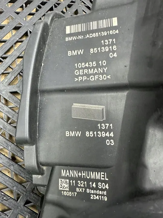 BMW Ilmansuodattimen kotelo X1 F48 F49 OE 8513916 image 2