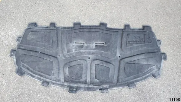 Isolation de capot Audi A5 8W OEM 8W6863825B image 2