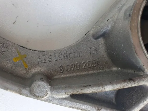 BMW M3 G80 G81 G82 siltatuki kiinnike OEM 8090205 image 3