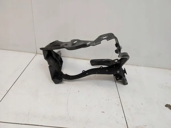 Soporte faro OEM 212620022 delantero derecho Mercedes Clase E image 5