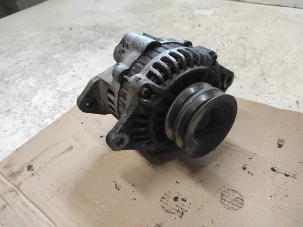 Nissan Navara D22 2.5 DI Vaihtovirtageneraattori 23100-VK010 image 2