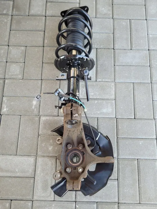 Oikea McPherson-jousitus OEM LUOA1856952 Nissan X-Trail image 3