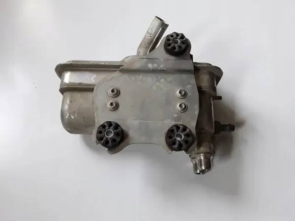Aquecedor líquido Mini OE OEM 9183033 - Usado image 3