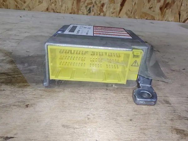 Airbag-Sensormodul OEM 98221FJ040 Subaru XV image 4